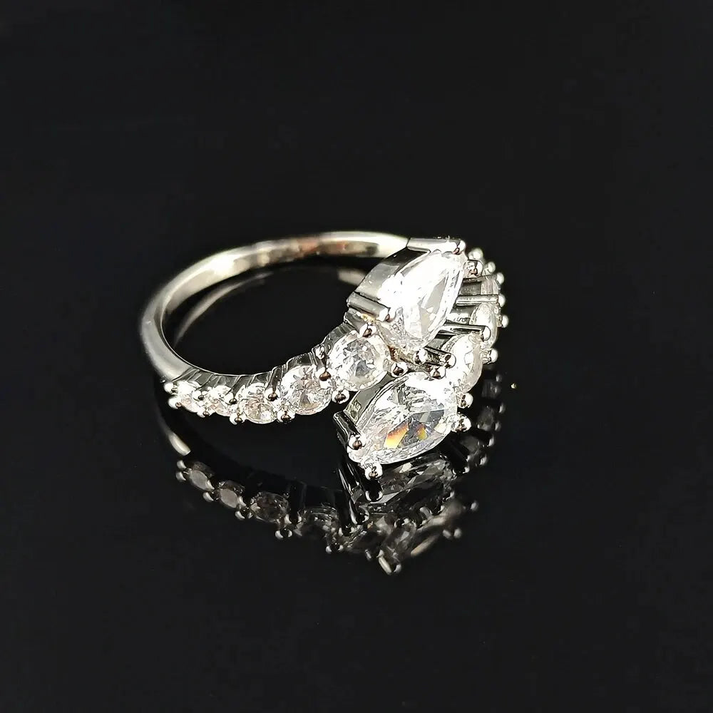Phantom Diamond Ring