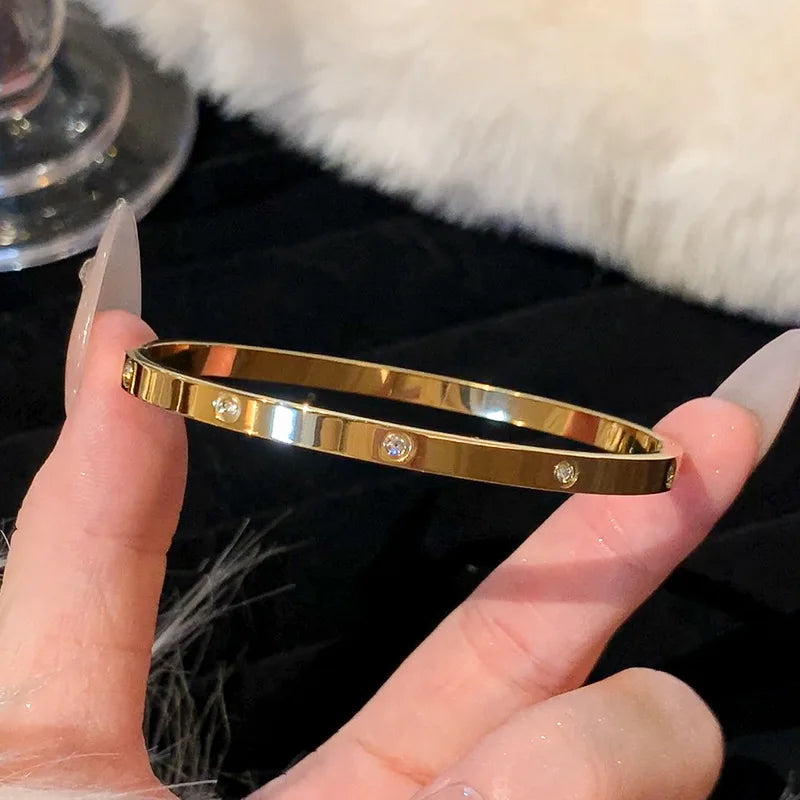 Gold Classic Bracelets
