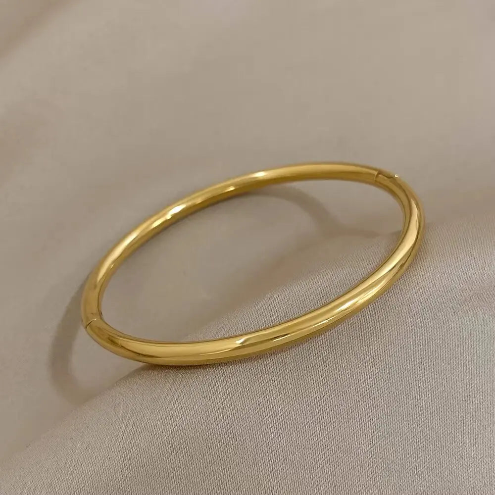 Gold Classic Bracelets