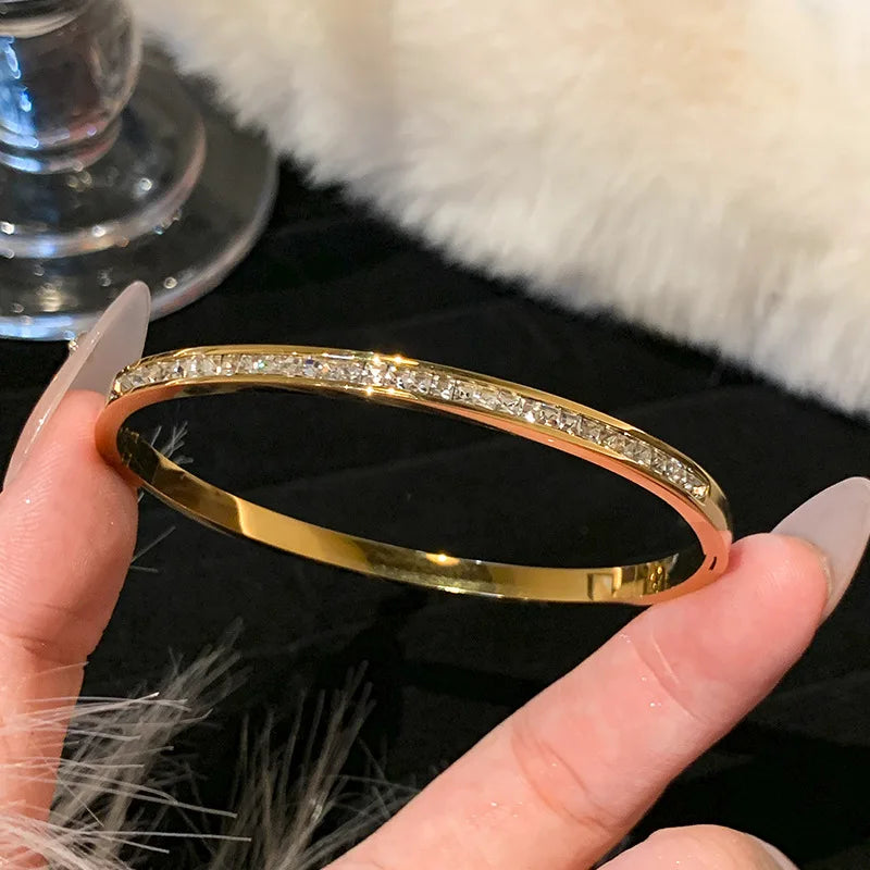 Gold Classic Bracelets