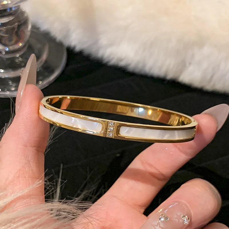 Gold Classic Bracelets